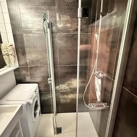 Lejlighed Herzlichkeit Mit Hallenbad Und Sauna By Monicare Seefeld in Tirol